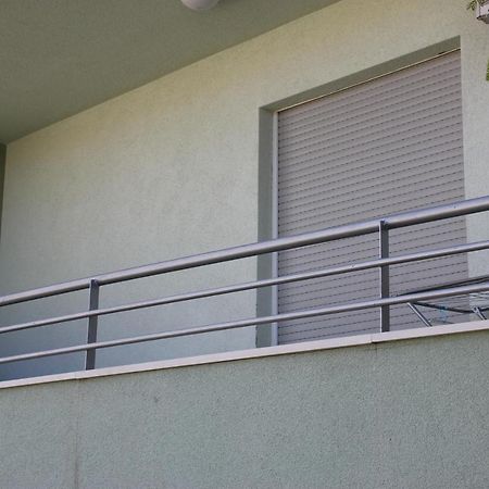 Toni Apartment โอมิช ภายนอก รูปภาพ